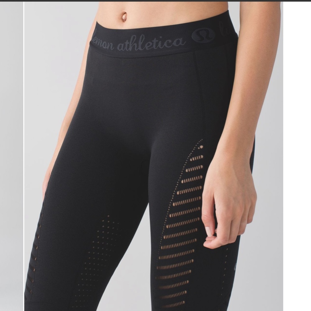 Lululemon light speed crop S